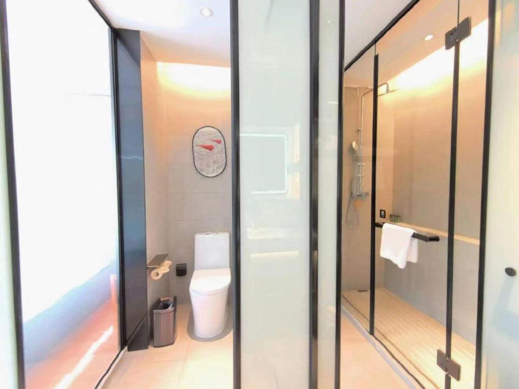 Pudong Airport Chuansha Branch Hotel 4*
